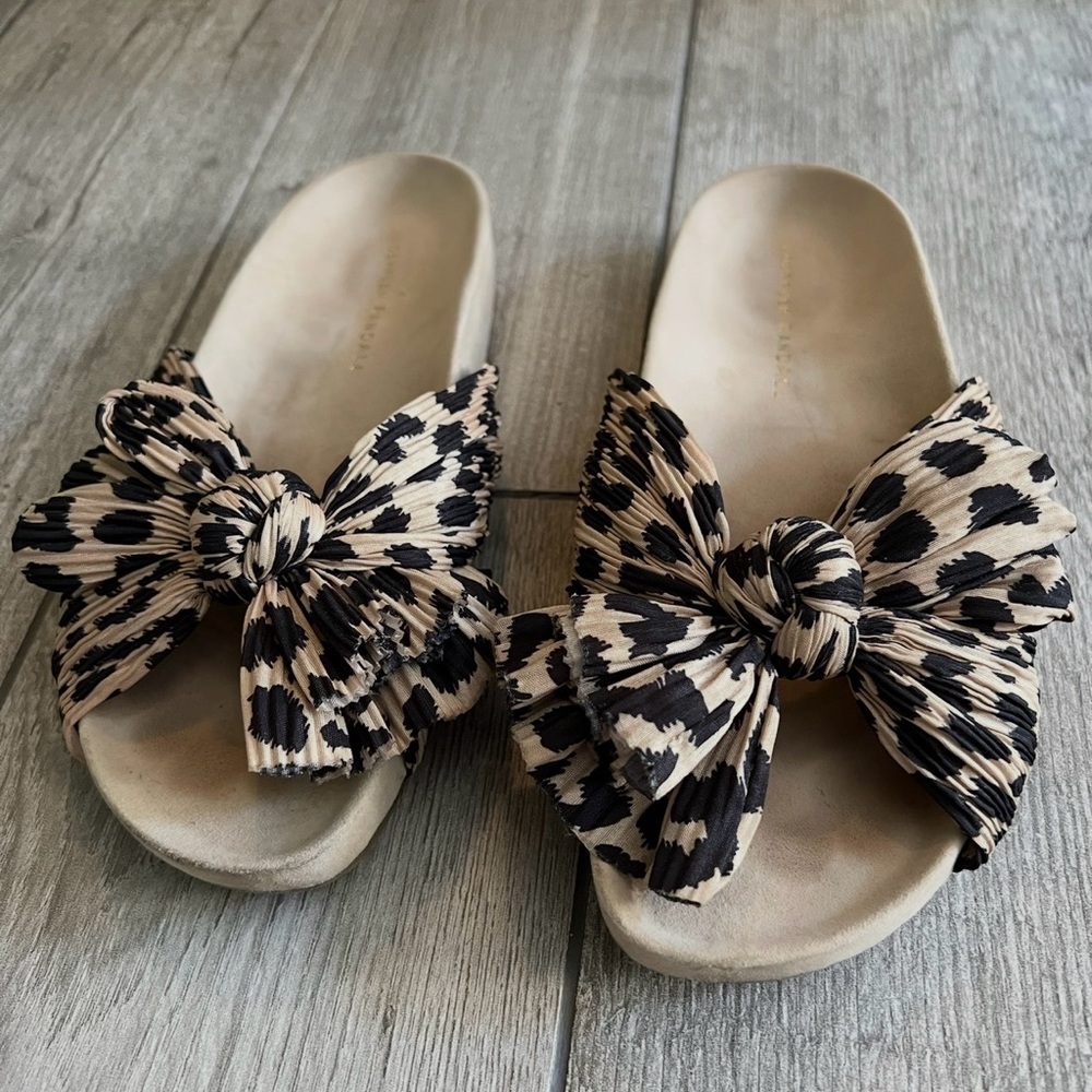 Loeffler Randall Caro Slip On Sandals
Slides Leopard Print Bow